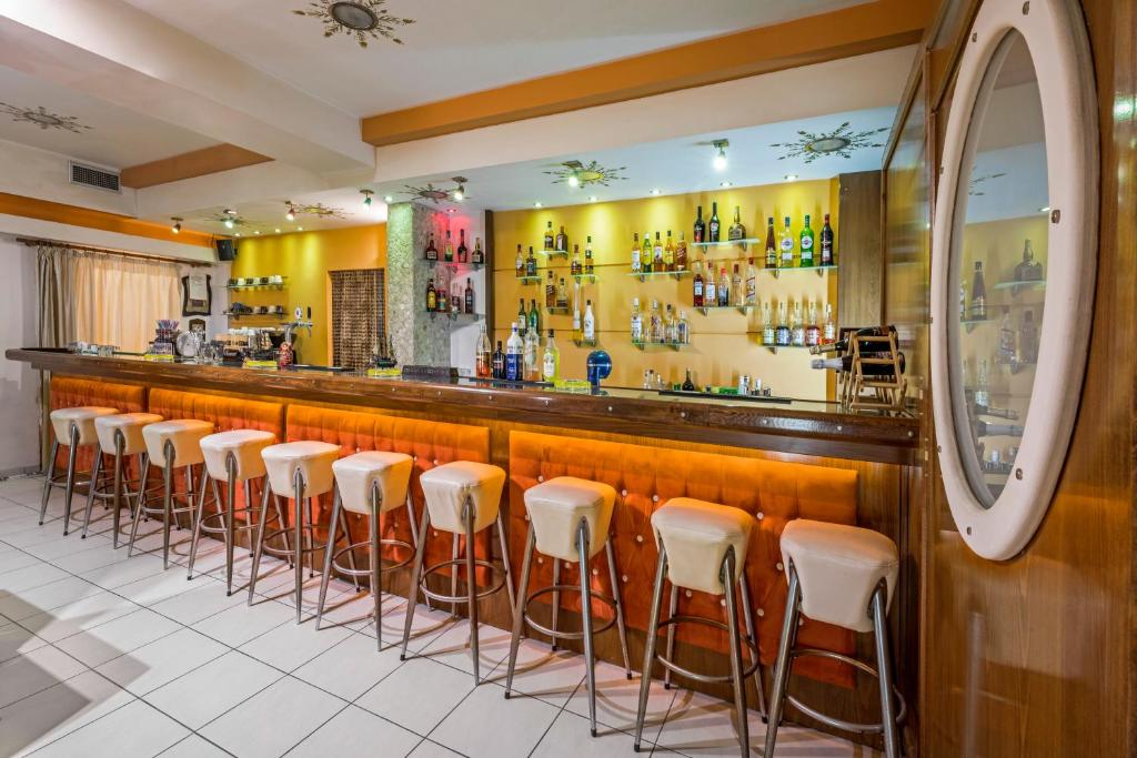 Alea Hotel Apartments — Restaurant & bars in Ialyssos, South Aegean