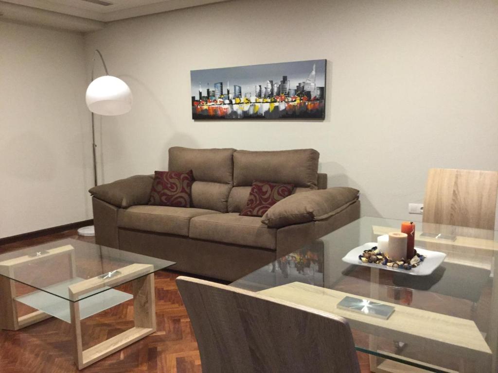 Apartamentos Azafranal-PARKING GRATIS- - 1
