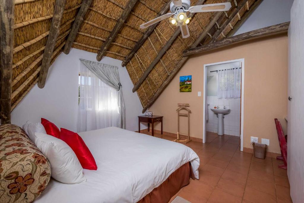Mokoya Lodge photo