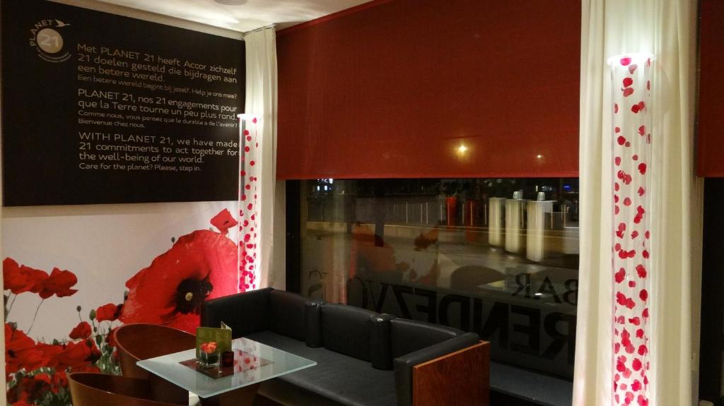 ibis Antwerpen Centrum Photo 15