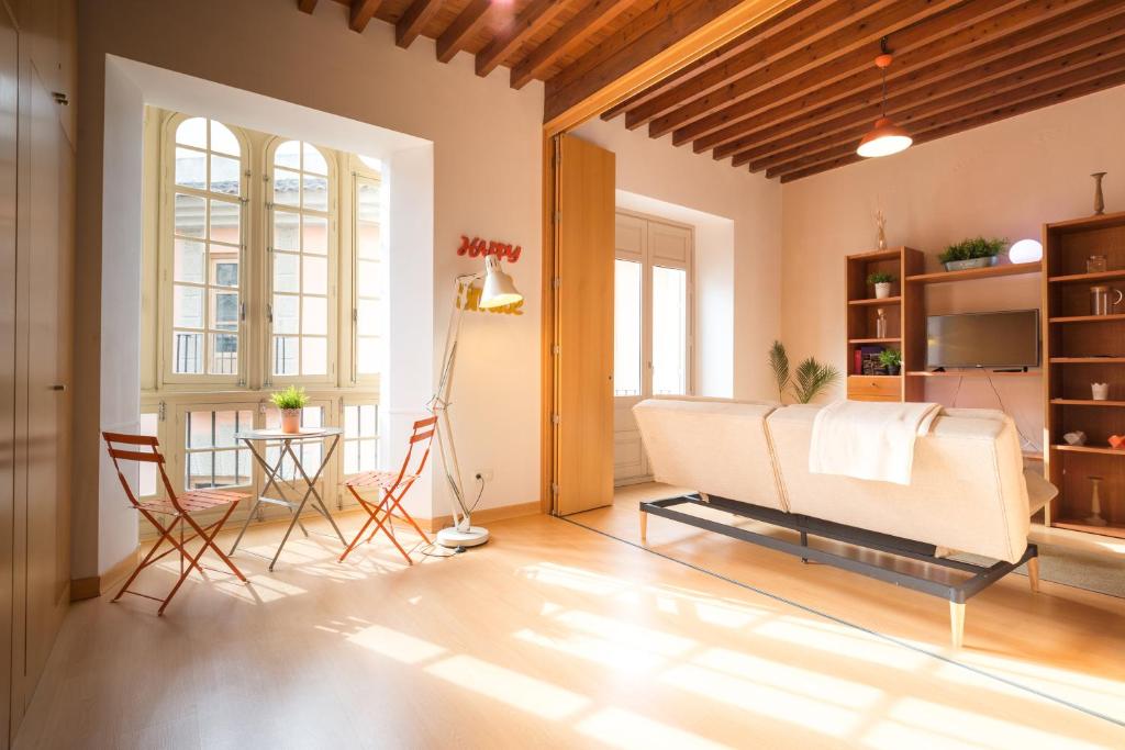 A dos pasos de Todo, Málaga