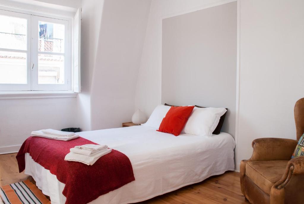 Guesthouse - Rooms & Apartments, Lisbon from - Now
