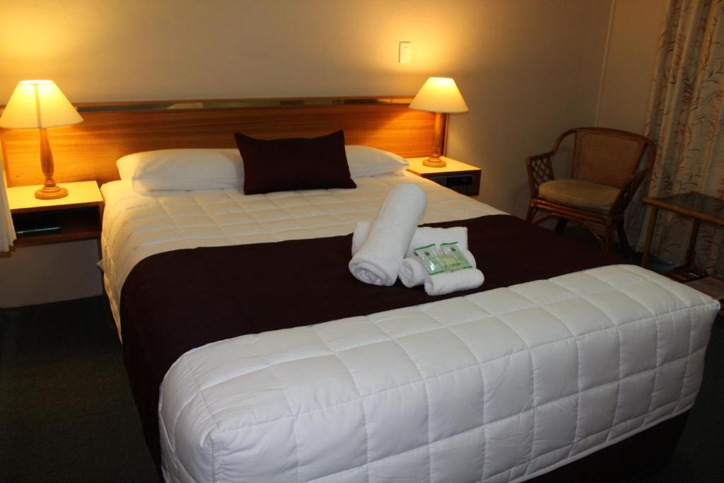 Tabourie Lake Motor Inn photo