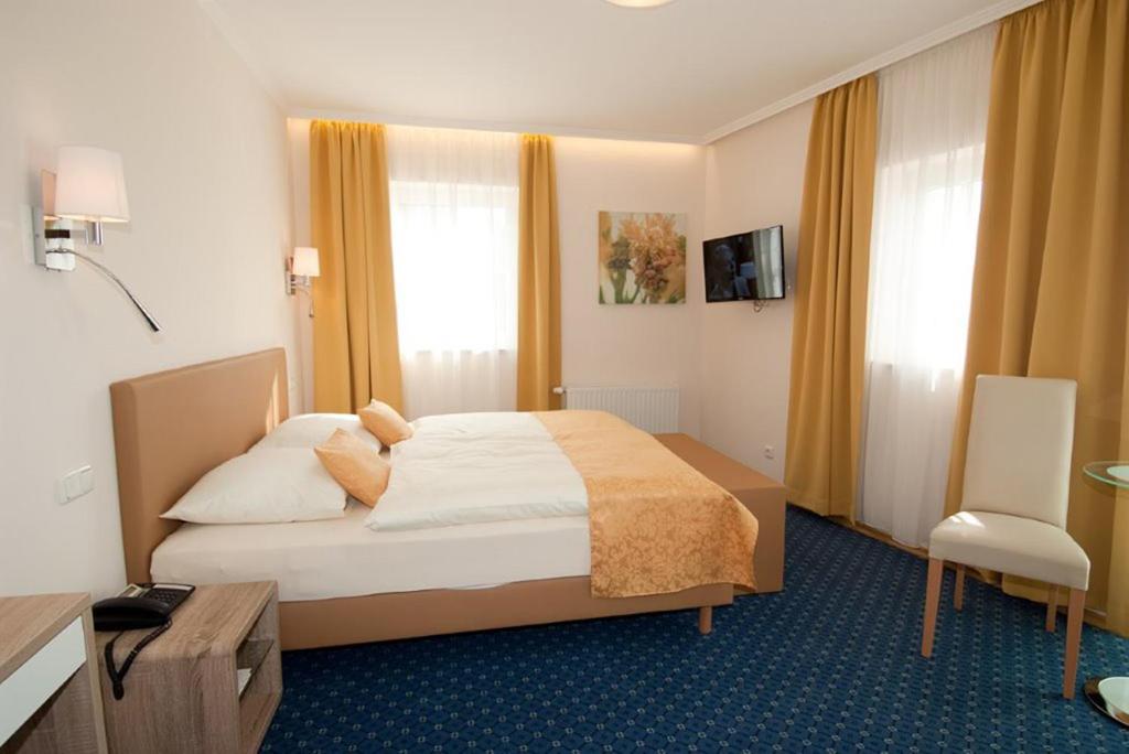 Hotel Biedermeier Hof photo