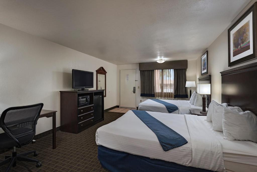 Best Western Stevens Inn photo