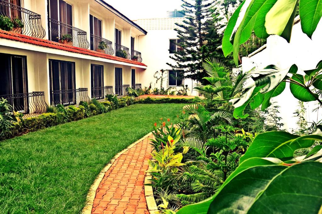 Sovereign Hotel photo