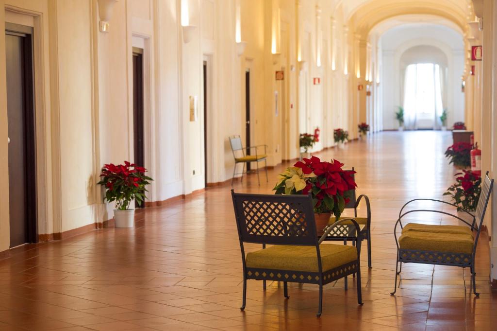 Shared lounge/TV area