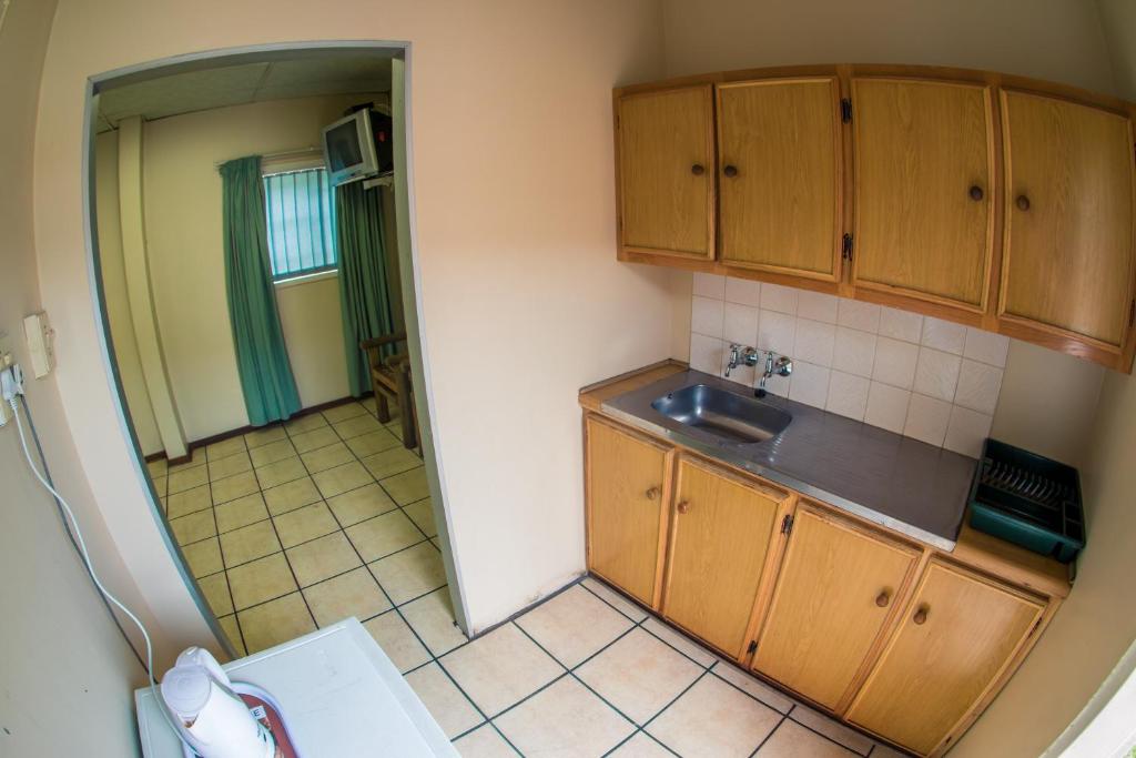 Horseshoe Inn photo