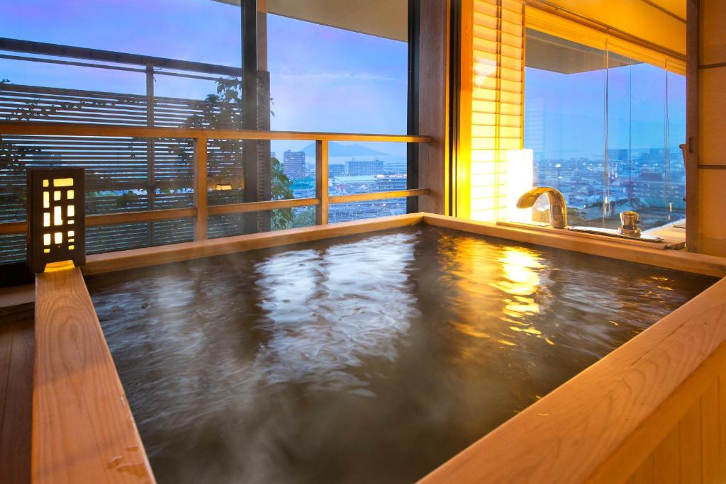 Bathroom, Yunagi no Yu Hotel Hanajyukai in Takamatsu