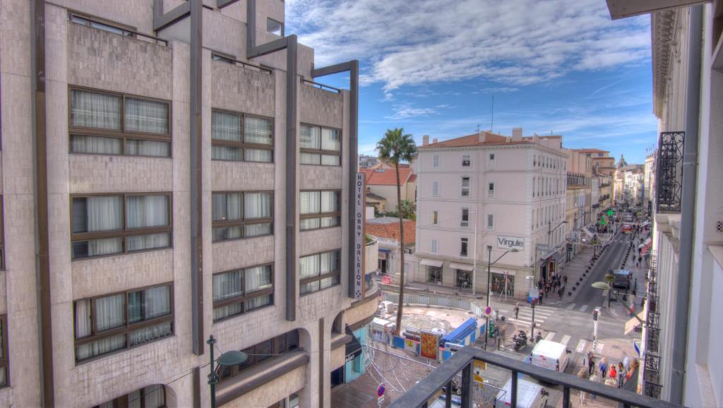 2 Pièces 57 Rue d'Antibes proche Palais - 1