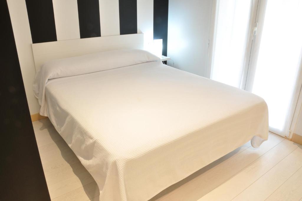 Pension C7 — Hotel in San Sebastian