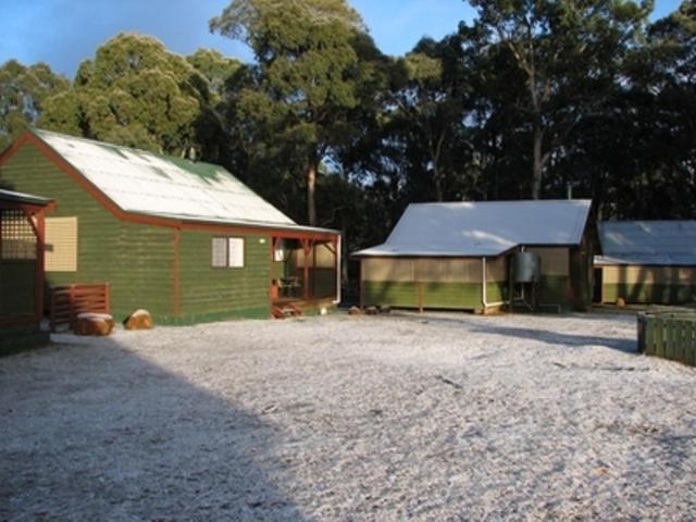 Derwent Bridge Chalets & Studios photo