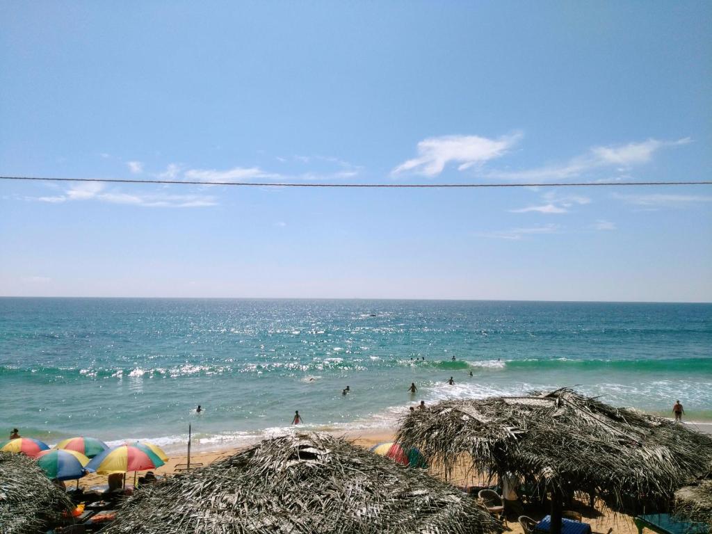 Sunnys Beach Guest House — Hotel in Hikkaduwa
