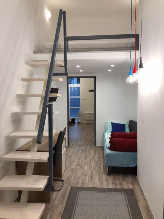 The Whistling Rabbi — Hotel in Budapest