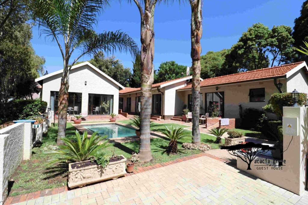 Acacia Grove Guest House — Hotel in Johannesburg
