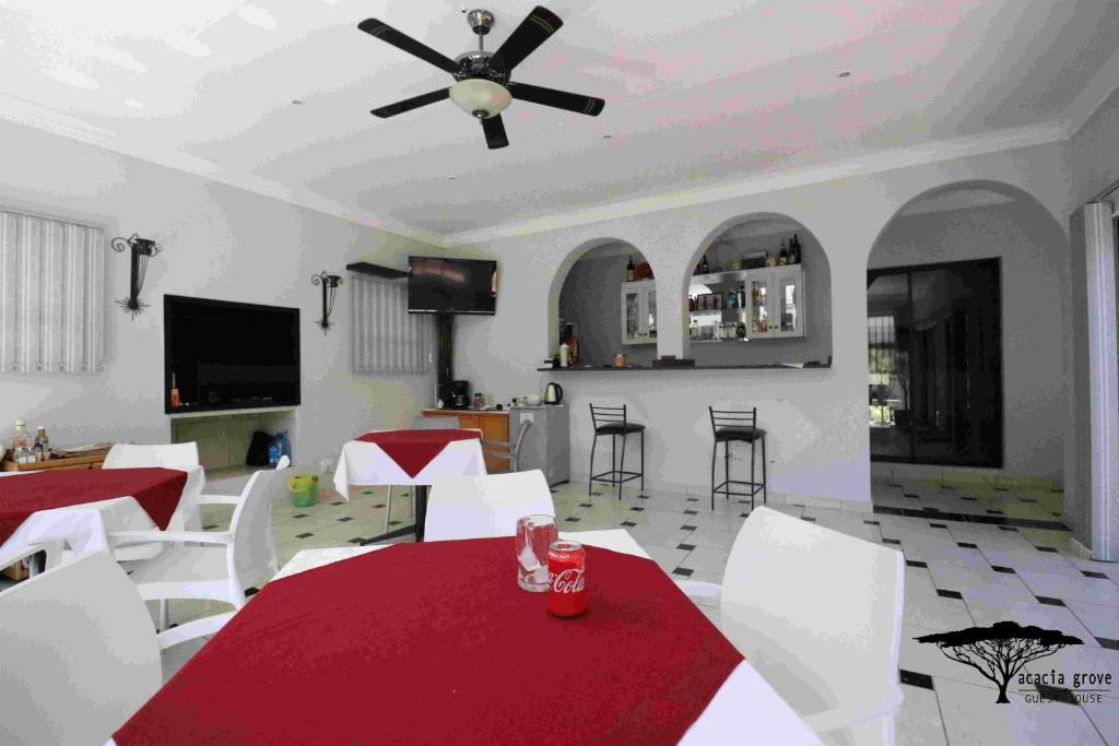 Acacia Grove Guest House photo