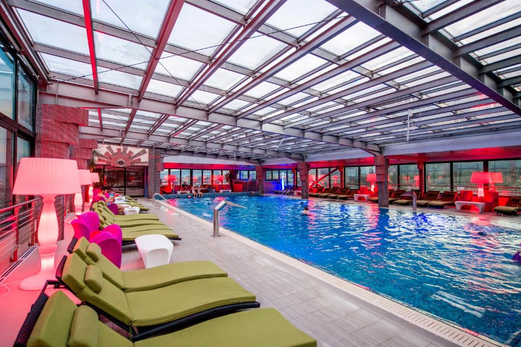 Business Hotel Conference Center & Spa photo