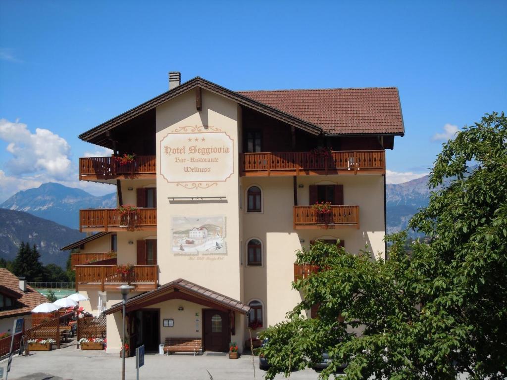 Hotel Seggiovia — Hotel in Folgaria