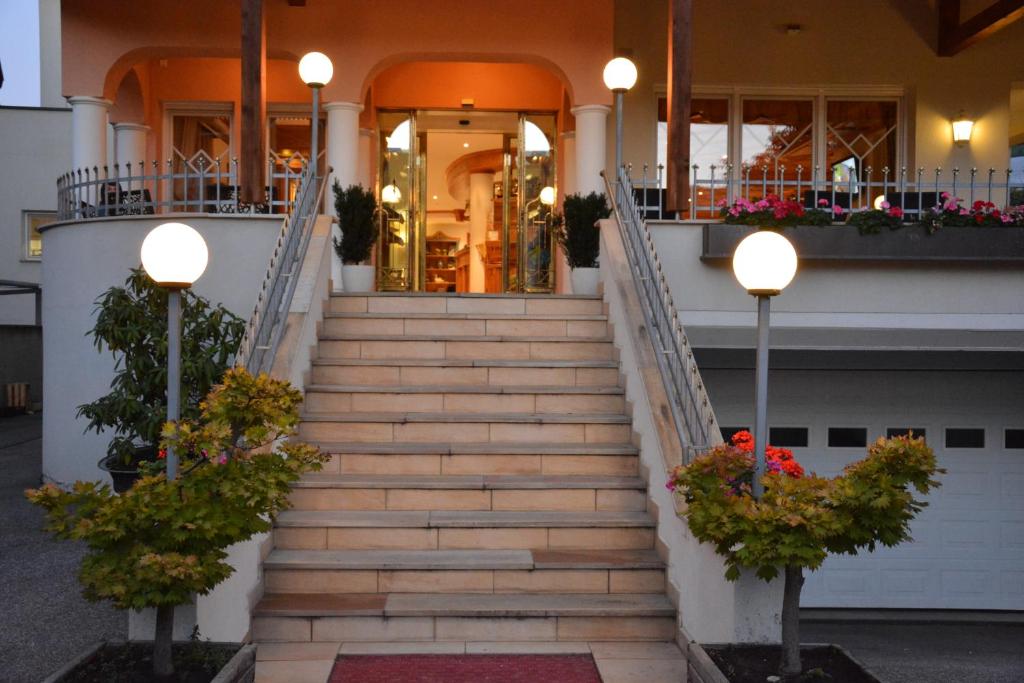 Hotel Tanja-Sonnenhof - 2