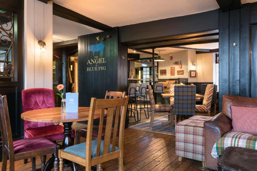 The Angel & Blue Pig photo 7