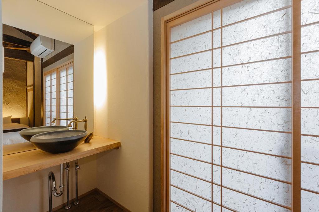 Modern Machiya Style Yuzen photo