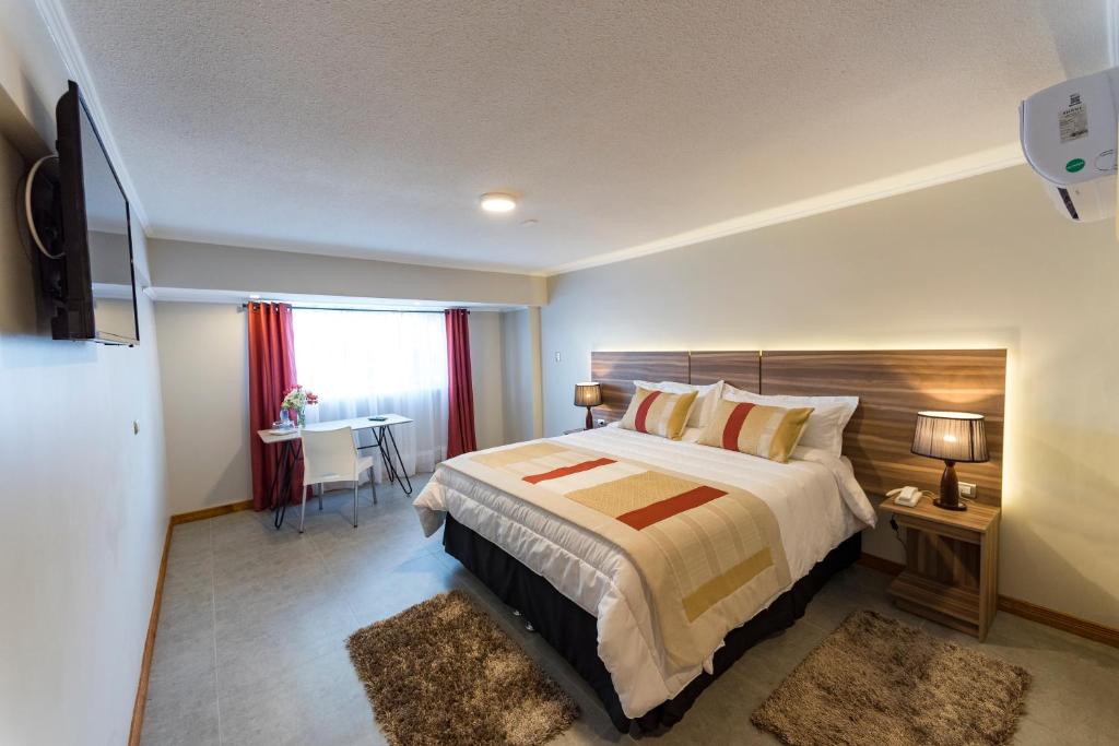 Hotel Insigne photo