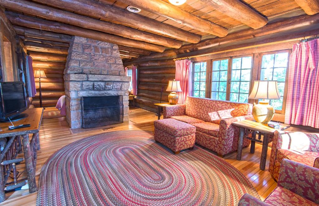 Pine Mountain State Resort Park photo