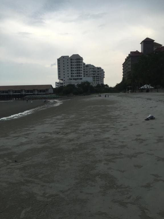 Cuti Cuti apartment Glory Beach photo