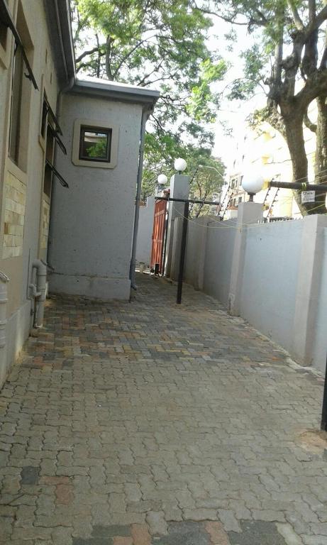 Royal Crown Guesthouse photo