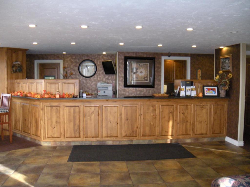 Motel West photo