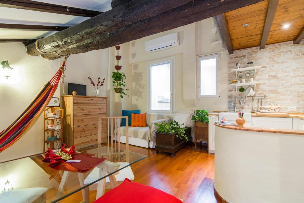 GuestHost - Bologna Rainbow Apartment - 3