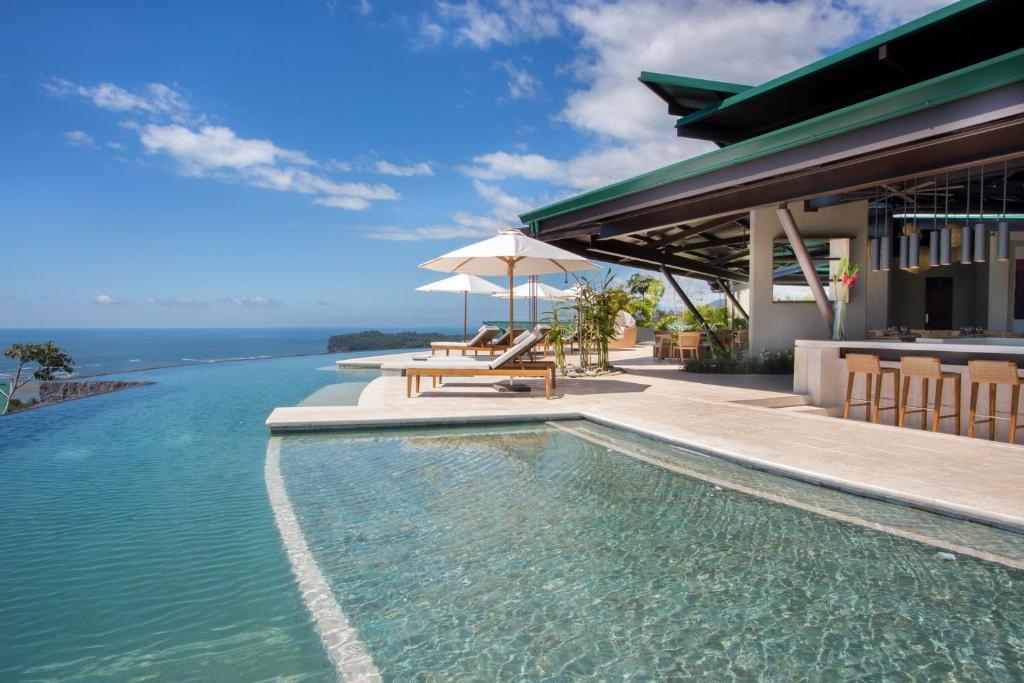 Hotel Three Sixty - Adults Only photo