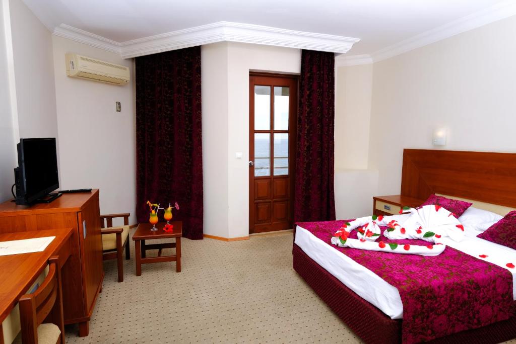 Anitas Hotel — Hotel rooms in Konakli