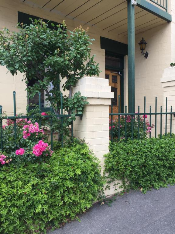 Narrara Backpackers Hobart photo