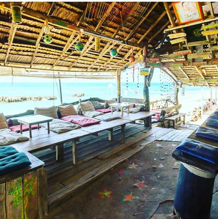 Bar/lounge, Lanta New Beach in Koh Lanta