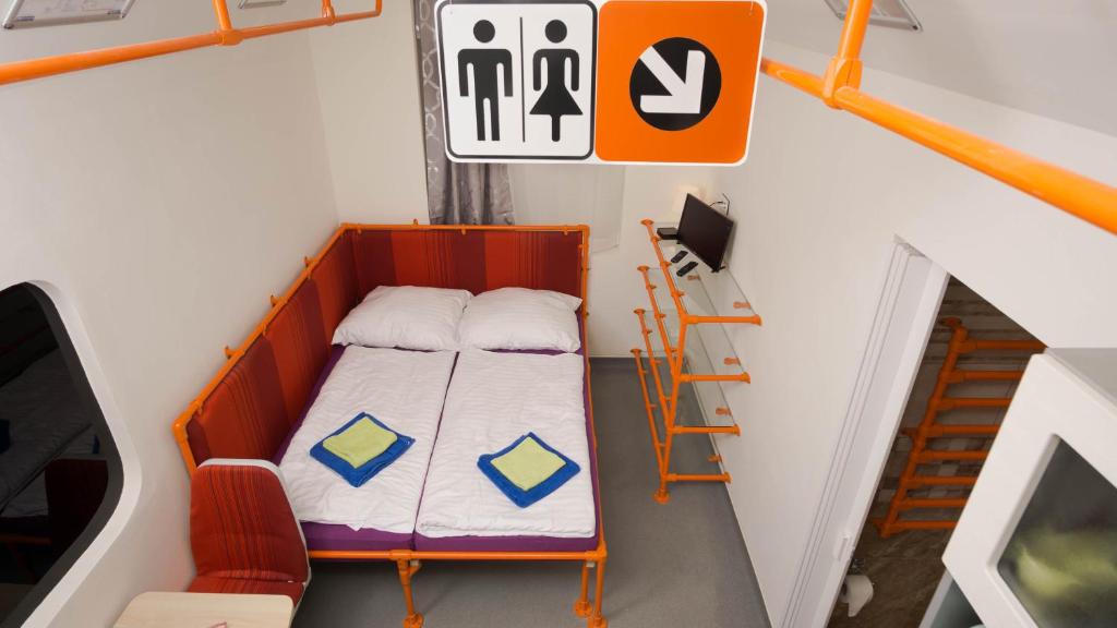 METRO Apartment Prague by Main Train and Bus Station photo