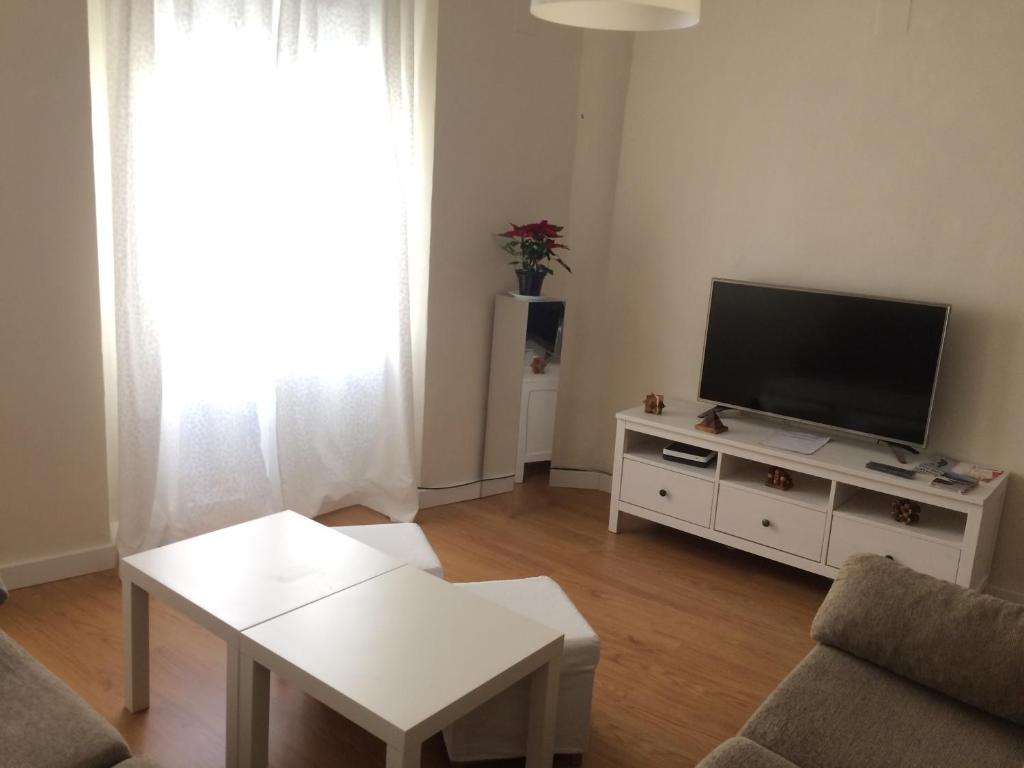 Peris Mencheta, Sevilla