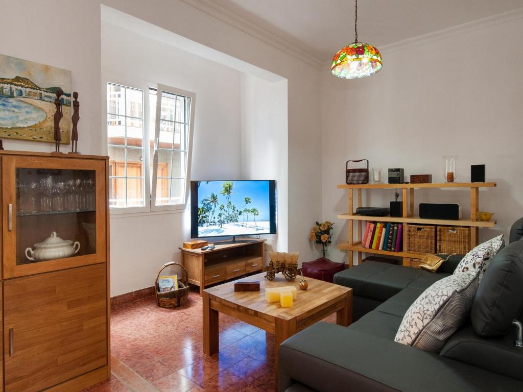Beautiful Beach Apartment M&B IV by Las Canteras by VillaGranCanaria - 4