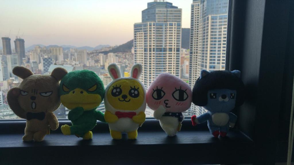 Shared lounge/TV area