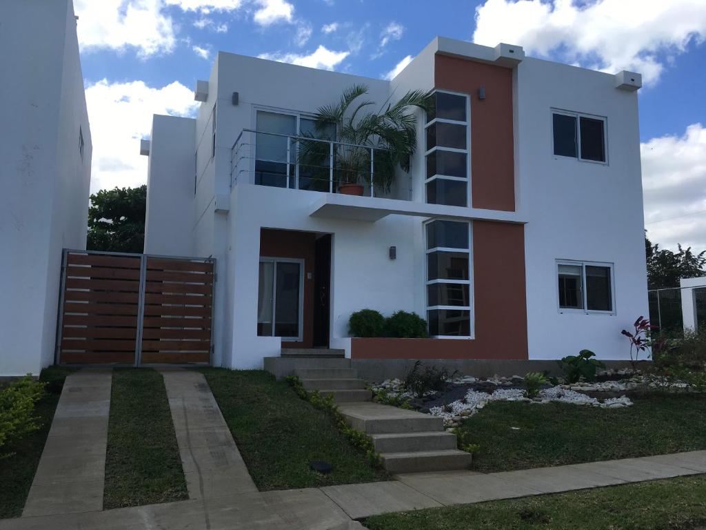 Vacation Rentals and Holiday homes in Managua, Nicaragua price from