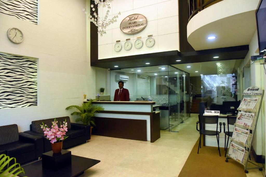 Lobby, Hotel Pearl International in Chennai