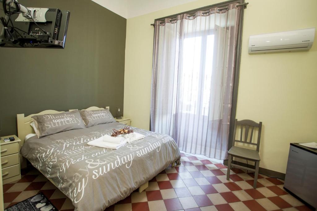 SiciliaEtnaMare photo