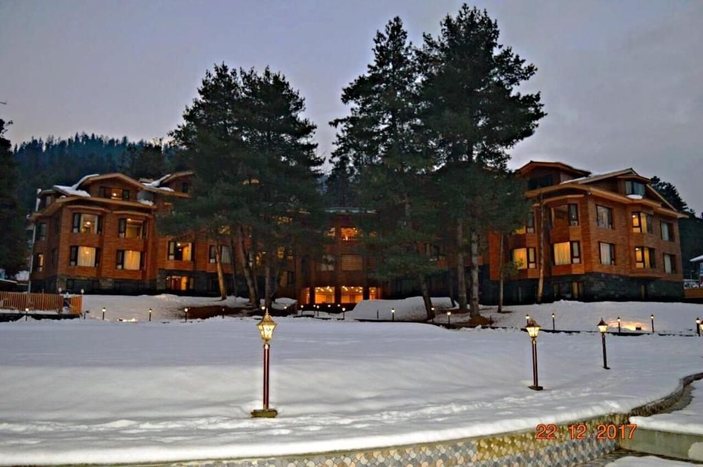 Royal Hillton Pahalgam photo
