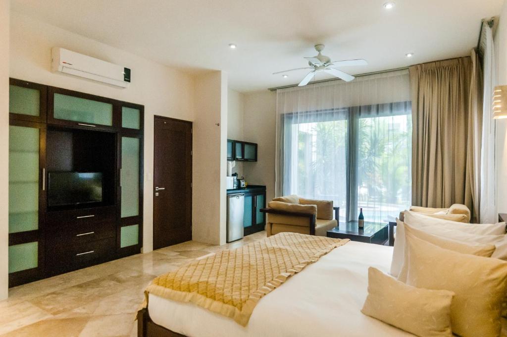 Facilities, Mak Nuk Village - Clothing Optional in Tulum