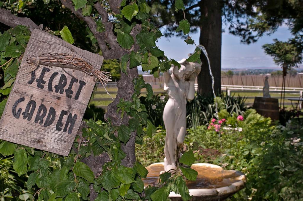 Cozy Rose Inn photo