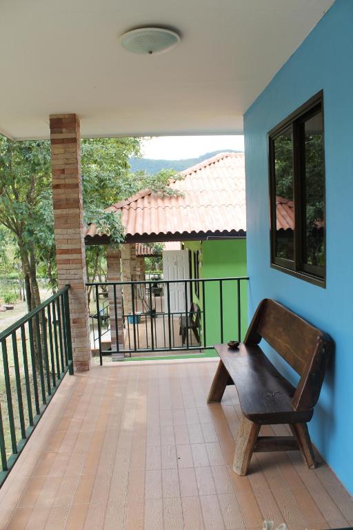 Kaengkachan Lake Hill Resort