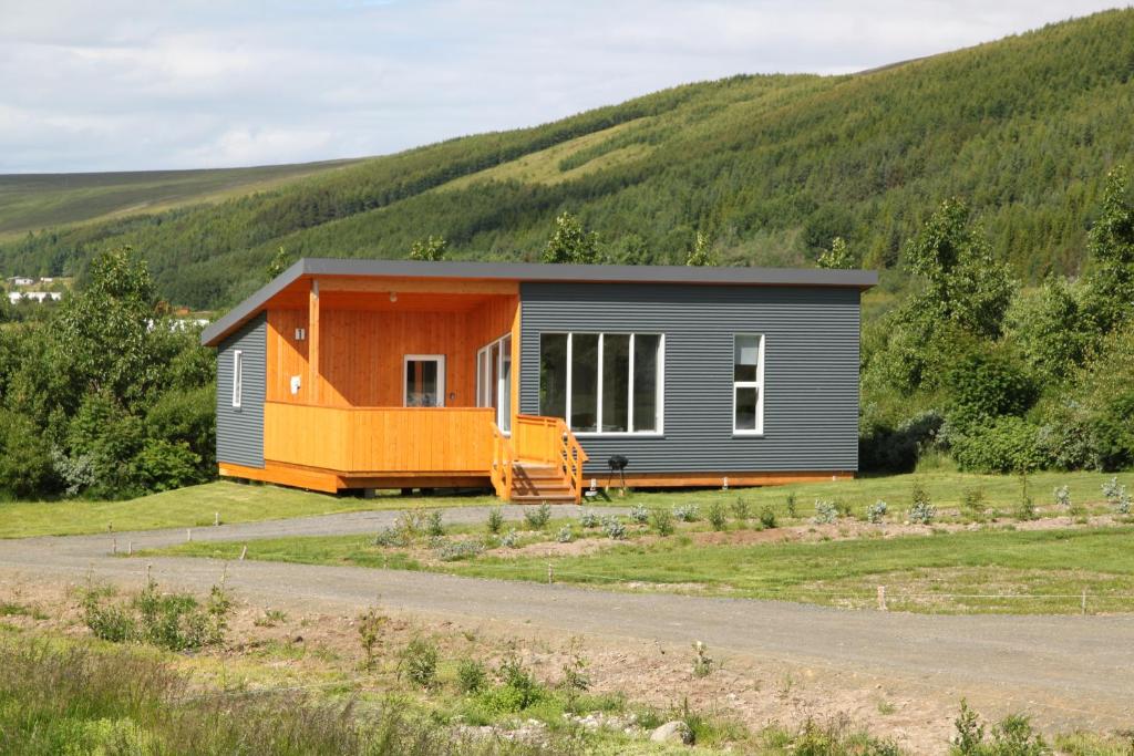 Kjarnagerdi Cottages — Hotel in Laugar