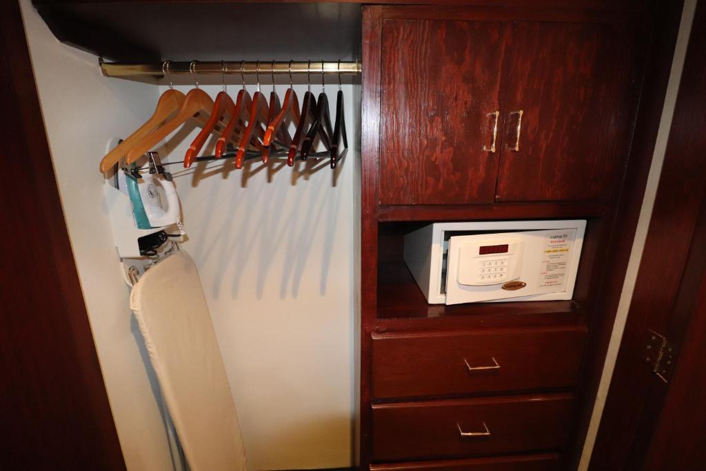 Best Western Toluca Photo 16