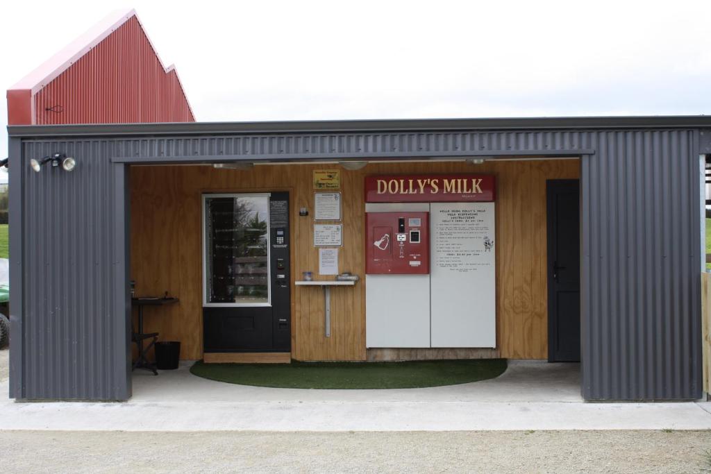 Attractions, Barberry Hill in Mount Taranaki