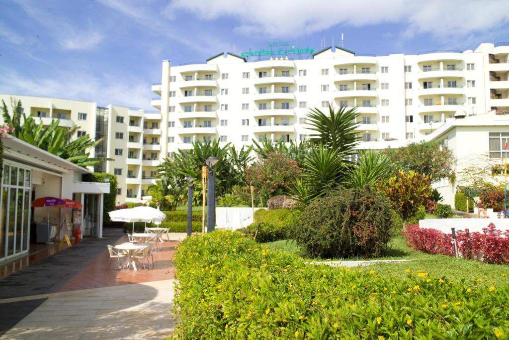 Suite Hotel Jardins Da Ajuda — Hotel building in Funchal, Madeira